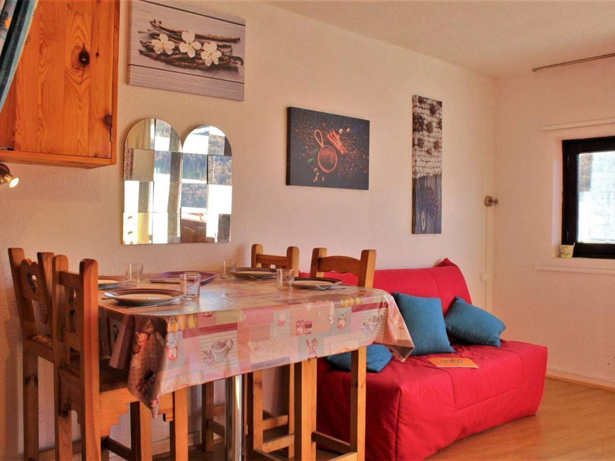 Studio Cosy A Risoul 1850 - 4 Couchages, Pied Des Pistes, Parking, Balcon - Fr-1-330-543 Eksteriør billede