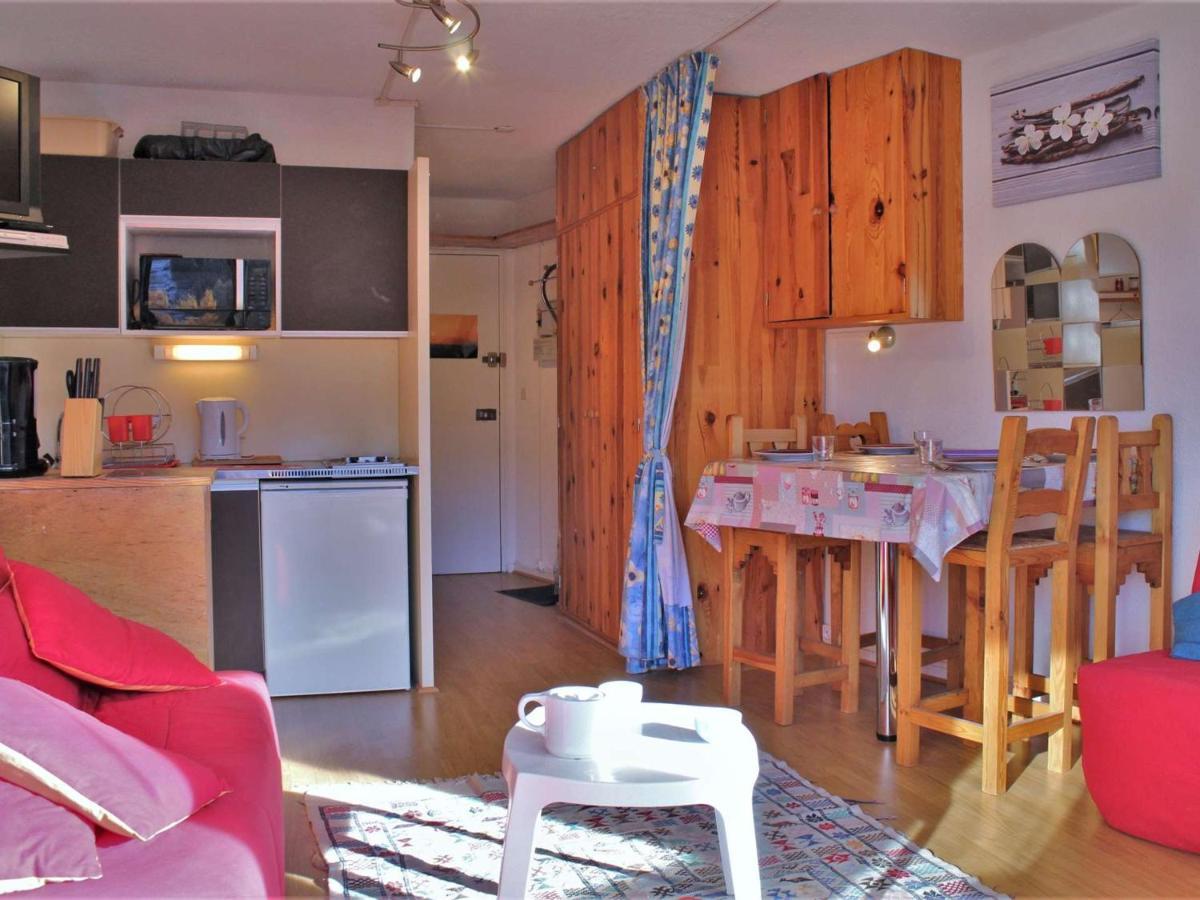 Studio Cosy A Risoul 1850 - 4 Couchages, Pied Des Pistes, Parking, Balcon - Fr-1-330-543 Eksteriør billede